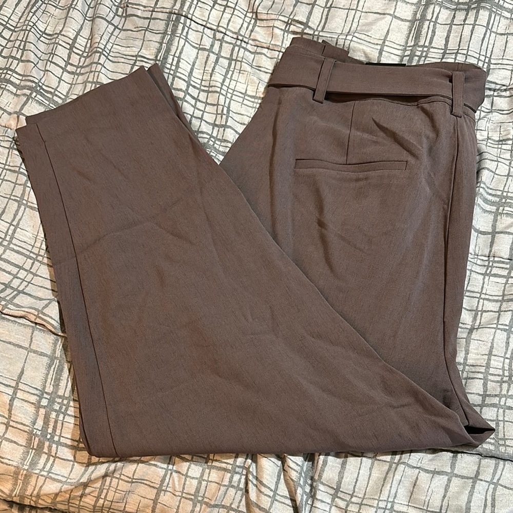 NWT torrid brown tie front size 16. Dress these up or down.